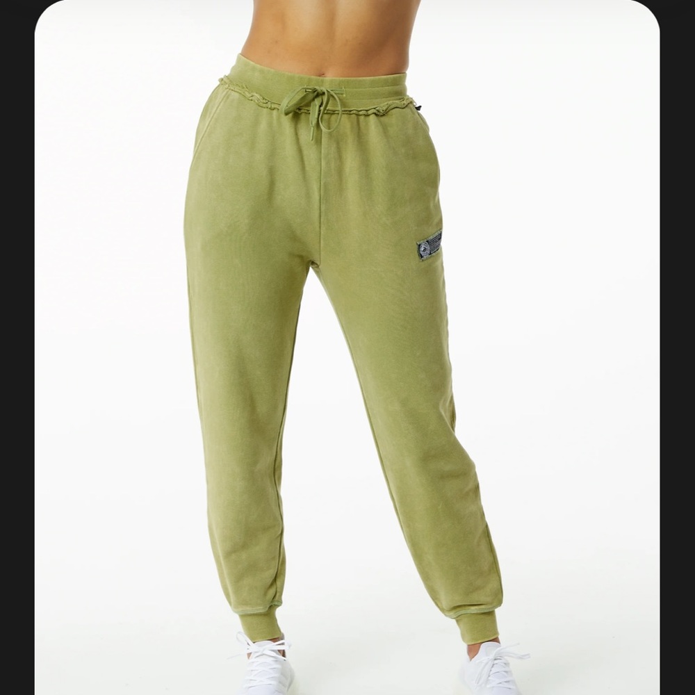 Alphalete Very Terry Joggers